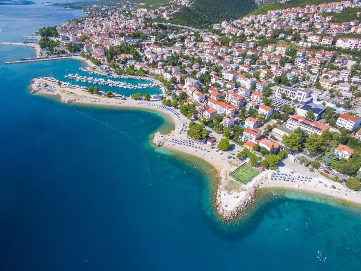 Apartments Luna Crikvenica Eksteriør bilde