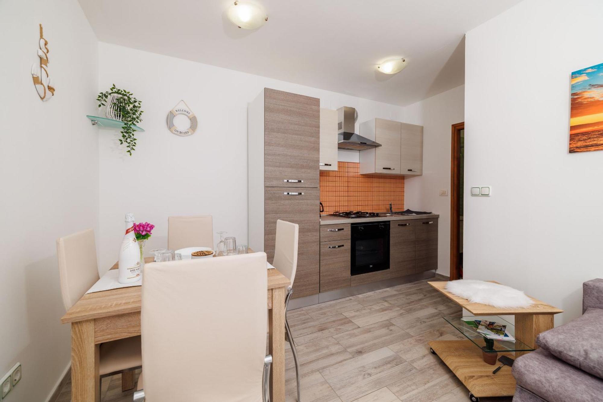 Apartments Luna Crikvenica Eksteriør bilde
